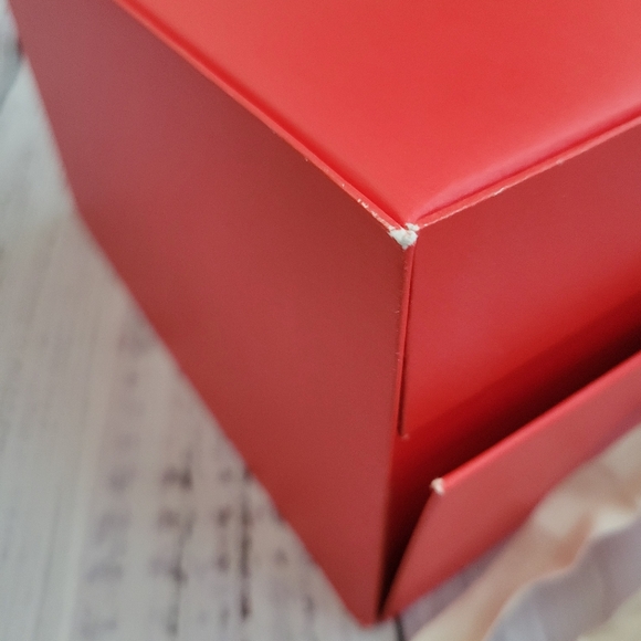 L’OCCITANE 2021 Holiday Gift Box GWP Sample Travel Sizes NEW NWT - Picture 9 of 10